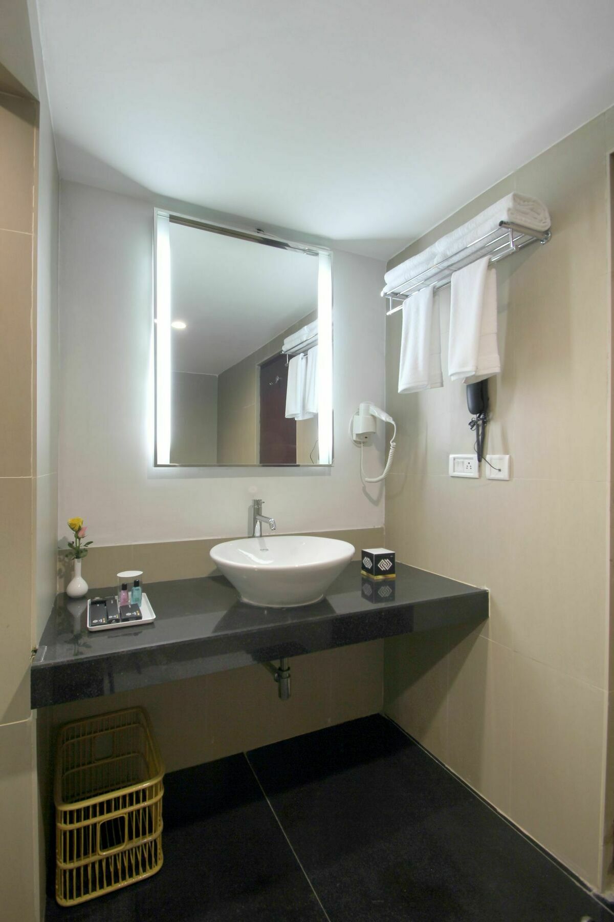 Hotel Comfotel Hyderabad Ngoại thất bức ảnh