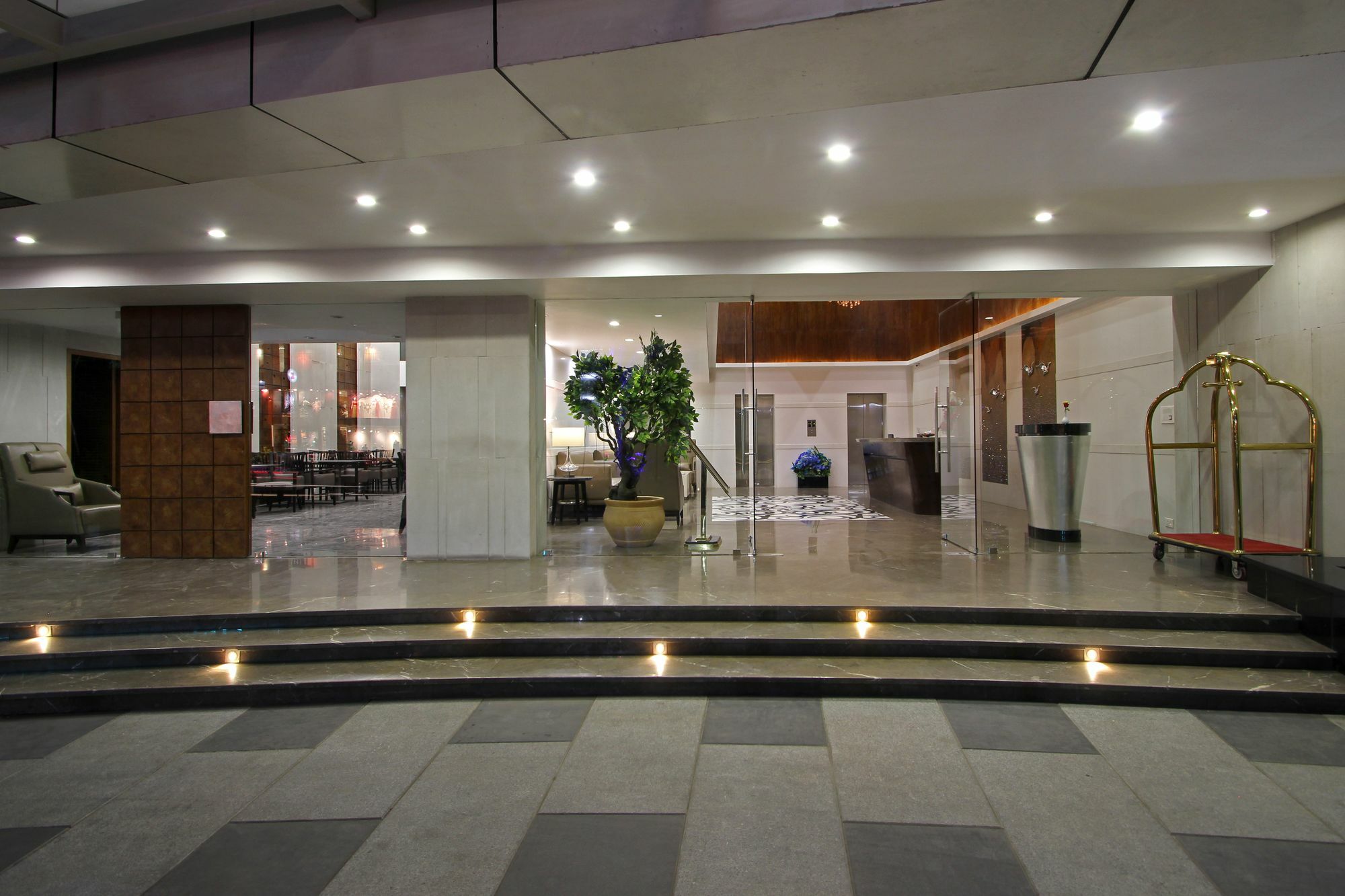 Hotel Comfotel Hyderabad Ngoại thất bức ảnh
