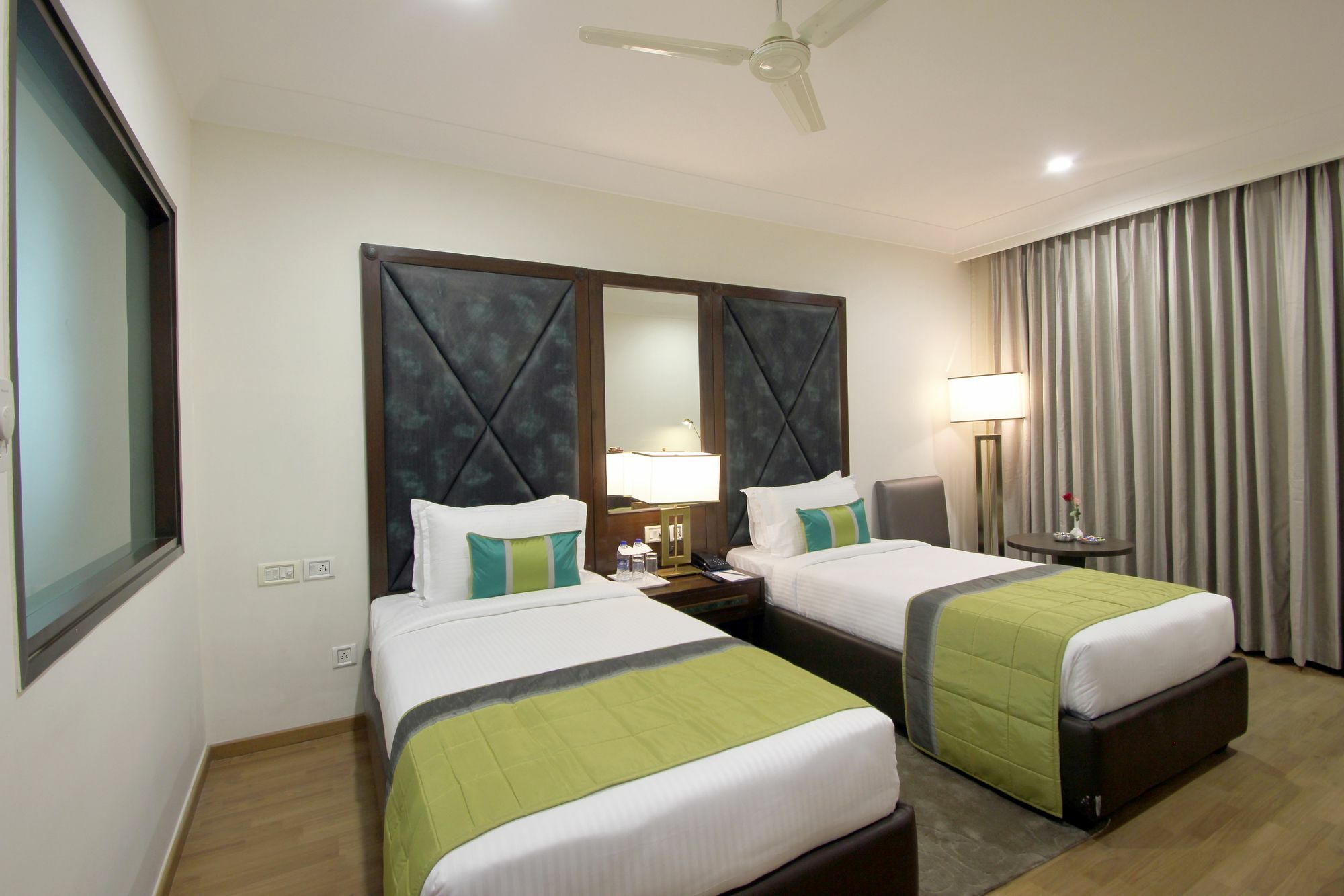 Hotel Comfotel Hyderabad Ngoại thất bức ảnh